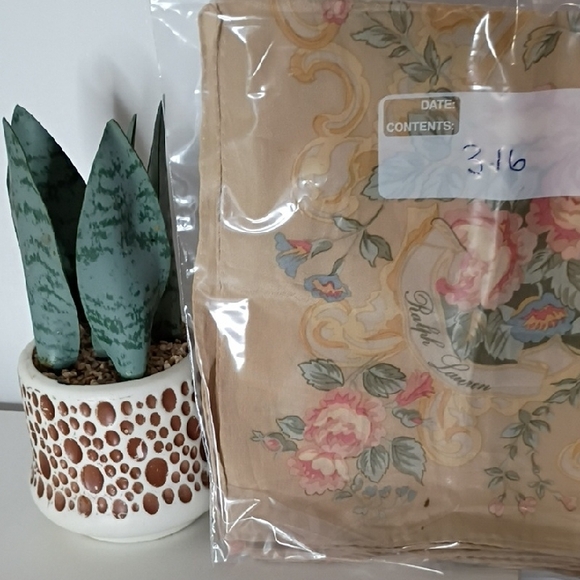 Vintage Ralph Lauren Kathleen Floral Silk Scarf 34x34 1980s - Picture 8 of 8